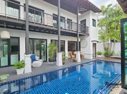 Villa 3 Chambres avec Piscine Privée à Pasak, Cherng Talay, Phuket