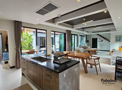 Villa 3 Chambres avec Piscine Privée à Pasak, Cherng Talay, Phuket