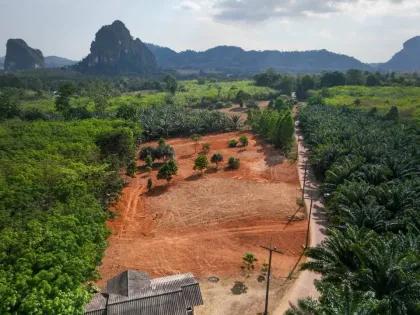 Terrain avec vue sur la montagne à vendre à Nong Thale, Krabi