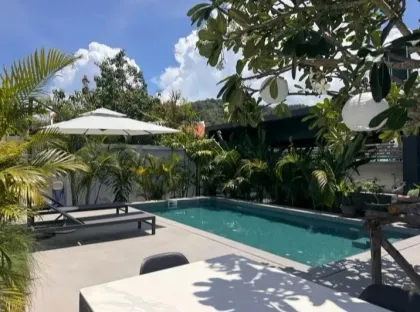 Villa moderne avec piscine 4 chambres à vendre à Rawai