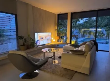 Villa moderne avec piscine 4 chambres à vendre à Rawai