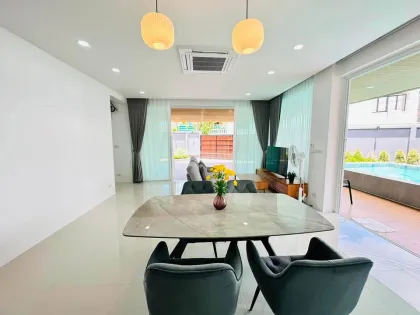 Renovierte 3-Zimmer-Poolvilla in Phuket Villa 3, Wichit