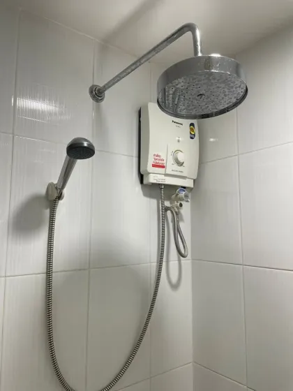 普吉皇家广场宽敞两居室公寓出售