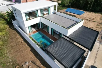 Villa moderna de 2 pisos con piscina privada cerca de la playa Ao Nang