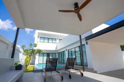 Villa moderna de 2 pisos con piscina privada cerca de la playa Ao Nang