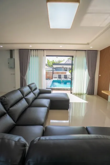 Villa moderna de 2 pisos con piscina privada cerca de la playa Ao Nang