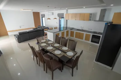 Villa moderna de 2 pisos con piscina privada cerca de la playa Ao Nang