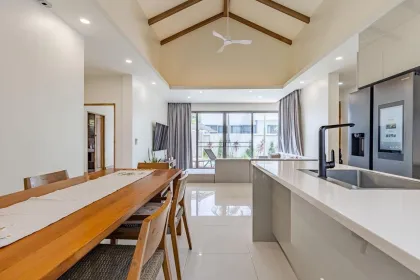 Poolvilla mit 3 Schlafzimmern in Bang Tao zu verkaufen