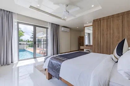 Poolvilla mit 3 Schlafzimmern in Bang Tao zu verkaufen