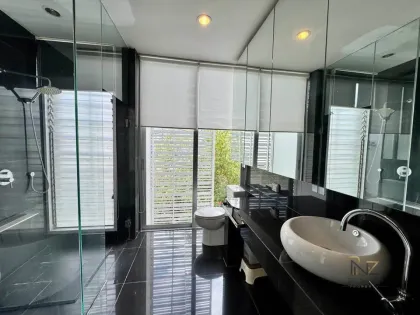 Casa adosada de 2 habitaciones y 2 baños en Phuket City