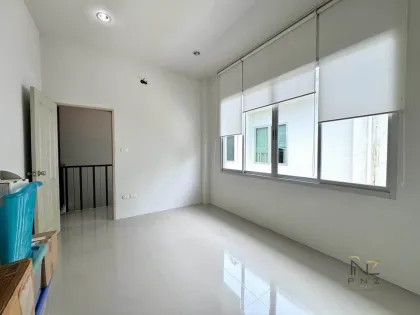 Casa adosada de 2 habitaciones y 2 baños en Phuket City