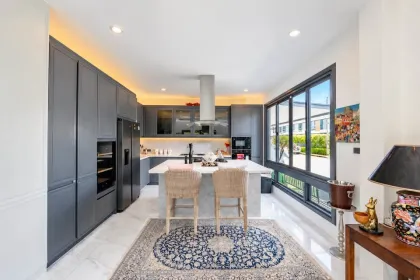 Executive Modern Private Home in Supalai Lake Ville, Patong