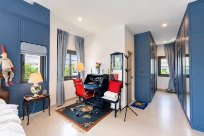 Executive Modern Private Home in Supalai Lake Ville, Patong