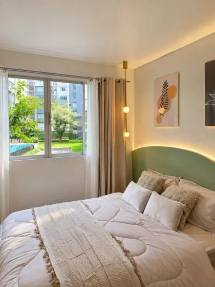 1-Zimmer-Wohnung in D Condo Kathu, renoviert mit Poolblick