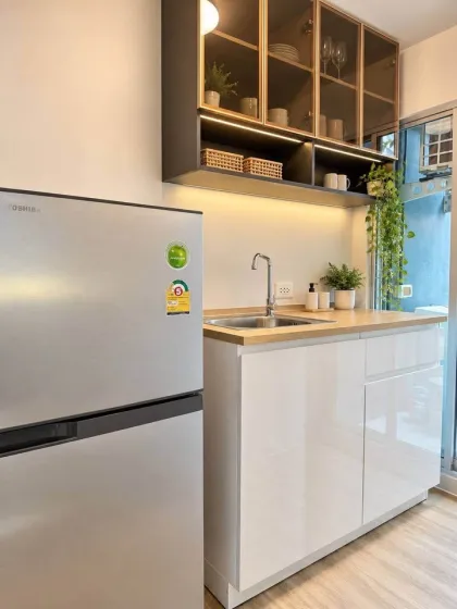 1-Zimmer-Wohnung in D Condo Kathu, renoviert mit Poolblick