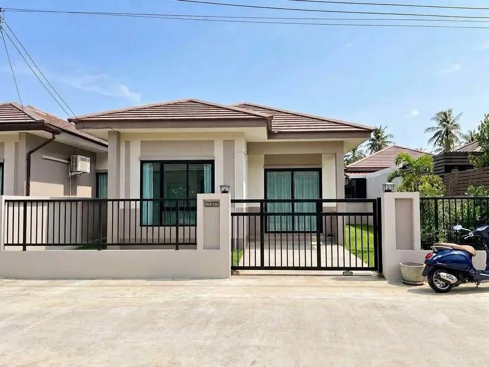 Casa independiente de 2 dormitorios en Baan Sukpirom, Nai Yang, Phuket