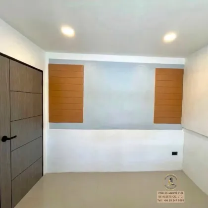 Villa de 3 habitaciones en venta en la aldea Promphan Prachasamakee