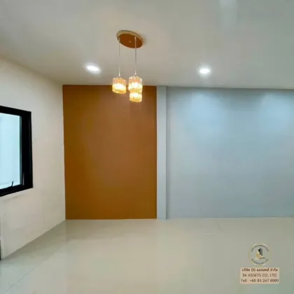 Villa de 3 habitaciones en venta en la aldea Promphan Prachasamakee