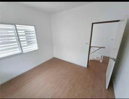 3 Schlafzimmer, 2 Badezimmer Villa zum Verkauf in Habitea Koh Kaew