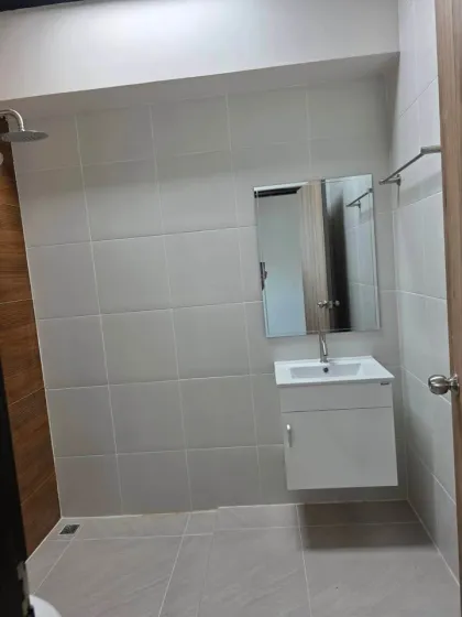 Geräumige 3-Zimmer-Villa in Phanasorn Park Ville 3, Kamala