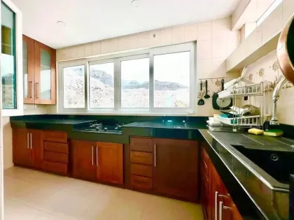 Meerblick-Poolvilla in Pa Khlok mit 5 Schlafzimmern