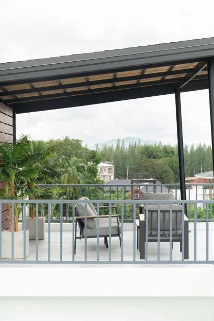 Villa neuve avec vue sur la mer à Rawai