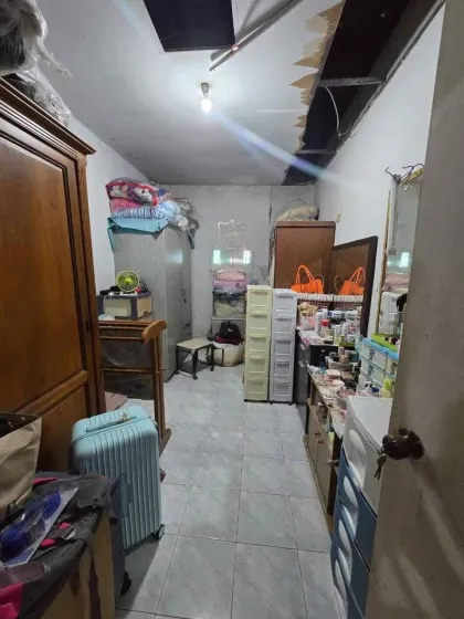 Eckhaus mit 4 Schlafzimmern und 2 Bädern in Phuket Villa, Wichit Zone