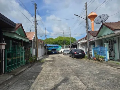 Casa Esquina de 4 Habitaciones y 2 Baños en Venta en Phuket Villa 2, Wichit
