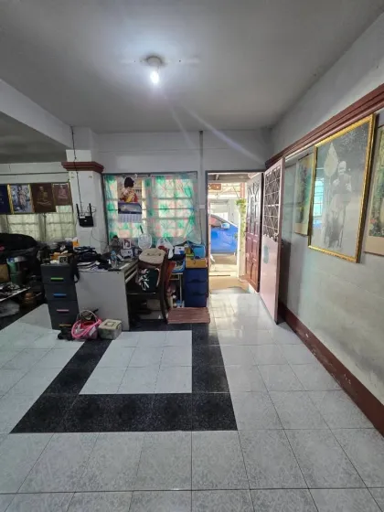 Casa Esquina de 4 Habitaciones y 2 Baños en Venta en Phuket Villa 2, Wichit