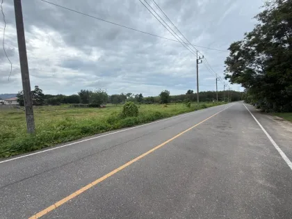 Terrain de 5 Rai à Thalang à vendre pour 35 millions THB
