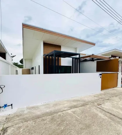 Villa jumelée rénovée 3 chambres à Prompan, Kathu