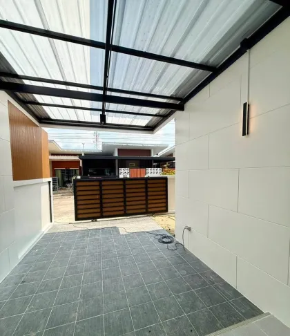 Villa jumelée rénovée 3 chambres à Prompan, Kathu