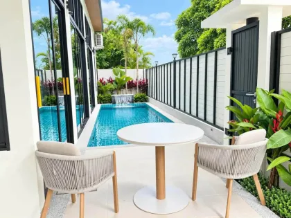 Villa en venta en Parichart Land, Chalong Phuket