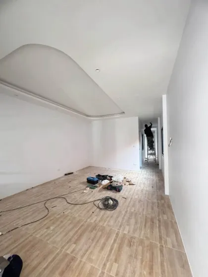 Casa Esquinera de 2 Habitaciones y 2 Baños en Soi Yod Saneh 1, Chalong Phuket