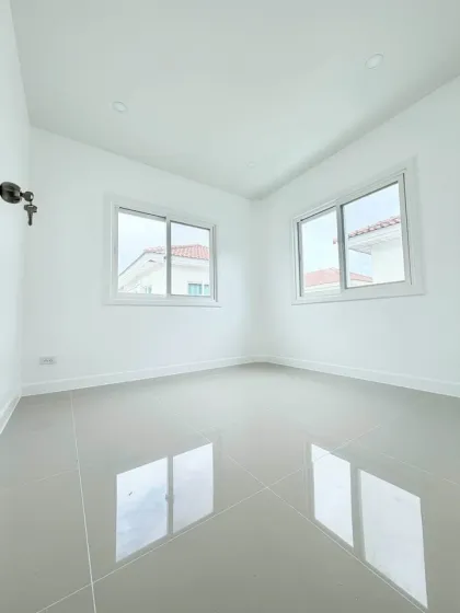 3-Bedroom 2-Bathroom Twin House for Sale in Supalai Bella, Koh Kaew