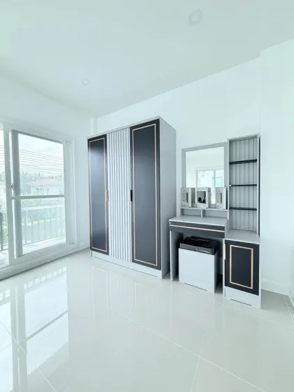 3-Bedroom 2-Bathroom Twin House for Sale in Supalai Bella, Koh Kaew