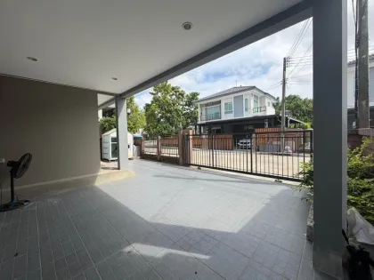 Villa lista para entrar con 3 dormitorios y 3 baños en Passorn Ko Kaew, Phuket