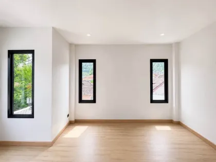 Großes 4-Zimmer-Eckvilla im Stadtzentrum von Phuket