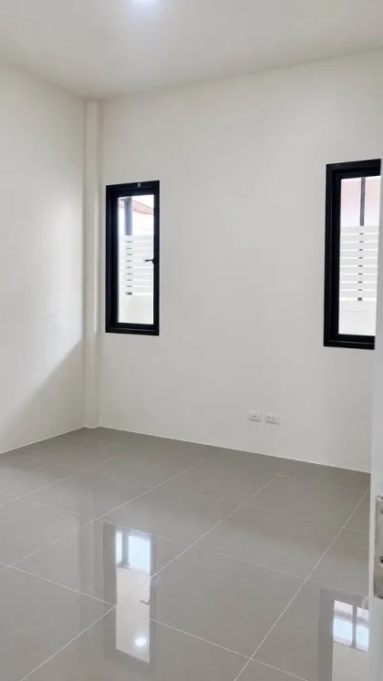 2-Schlafzimmer Doppelhaushälfte in Flughafennähe Phuket