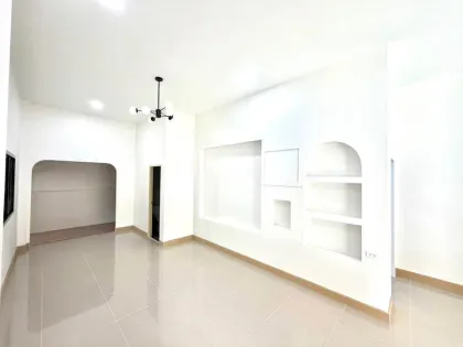 Renovierte 2-Zimmer-Villa in Chaofa Garden Home 5, Cherng Talay
