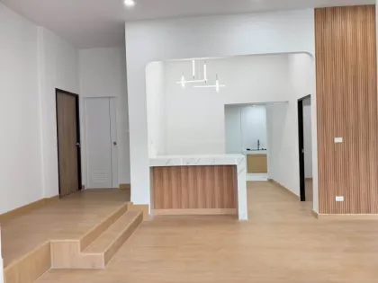 3-Schlafzimmer-Einfamilienhaus im Parishat Village Chalong