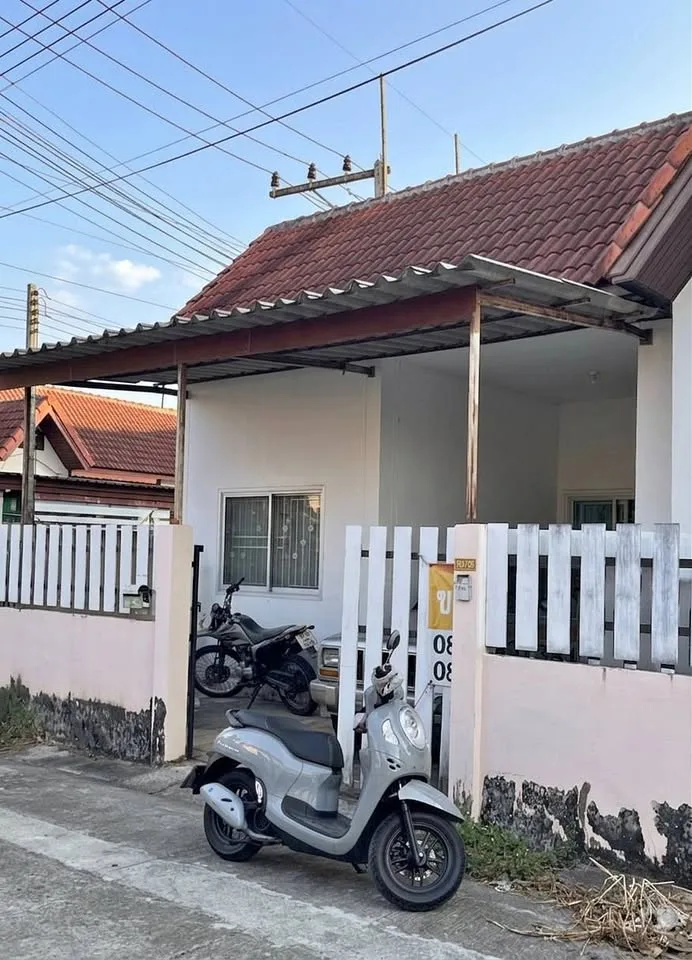 3-Bed Townhome with 1 Bath in Prime Ekachai Village, Thalang