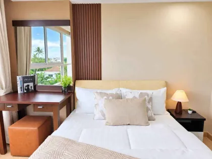 Appartement 1 chambre au Royal Place Condominium avec vue sur la montagne à Phuket Town