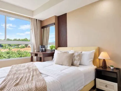 Appartement 1 chambre au Royal Place Condominium avec vue sur la montagne à Phuket Town