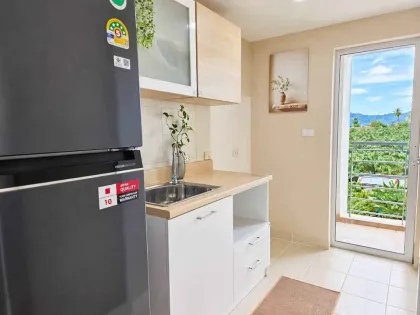 Appartement 1 chambre au Royal Place Condominium avec vue sur la montagne à Phuket Town