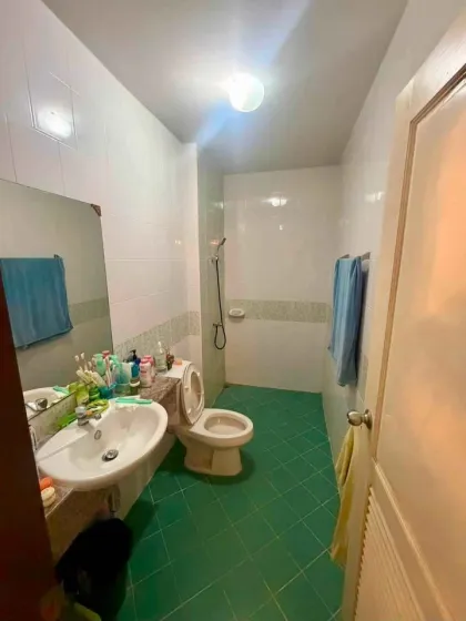 Casa amueblada con 3 dormitorios y 2 baños en Wichit, Phuket
