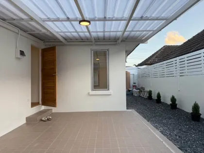 Charming Minimalist Cafe-Style 3BR Villa in Samkong, Phuket Town