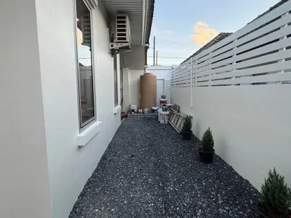 Charming Minimalist Cafe-Style 3BR Villa in Samkong, Phuket Town