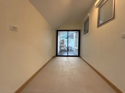 Charming Minimalist Cafe-Style 3BR Villa in Samkong, Phuket Town