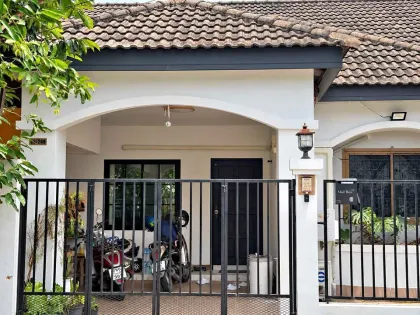 3-Bedroom 2-Bathroom House in Phuket Villa Village California